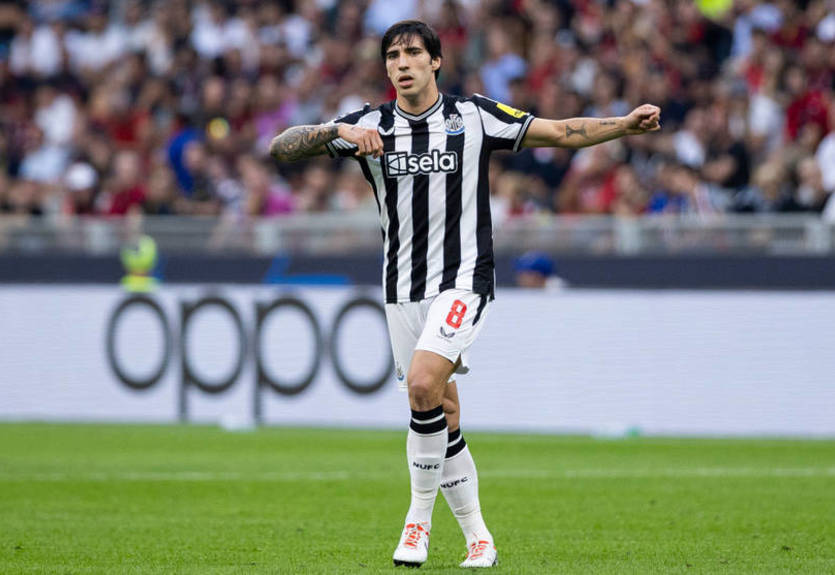 Журналист, начавший скандал со ставками, пообещал раскрыть еще имена