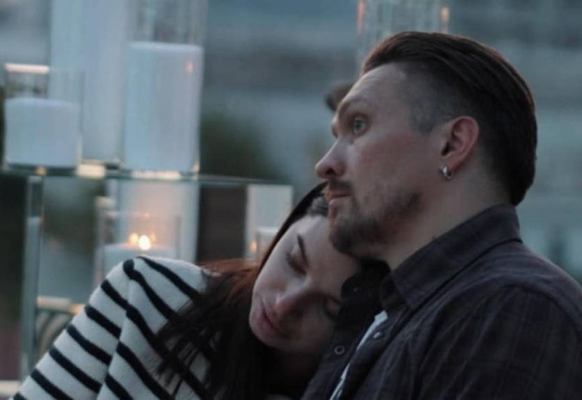 Промоутер Усика: Александр с женой ждут пополнения в семье