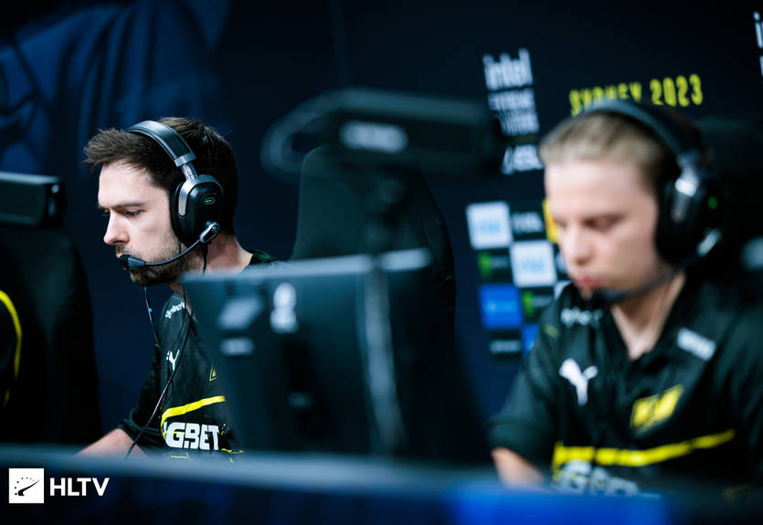 NaVi c B1ad3 у складі в цікавій грі програли Mouz на турнірі в Австралії