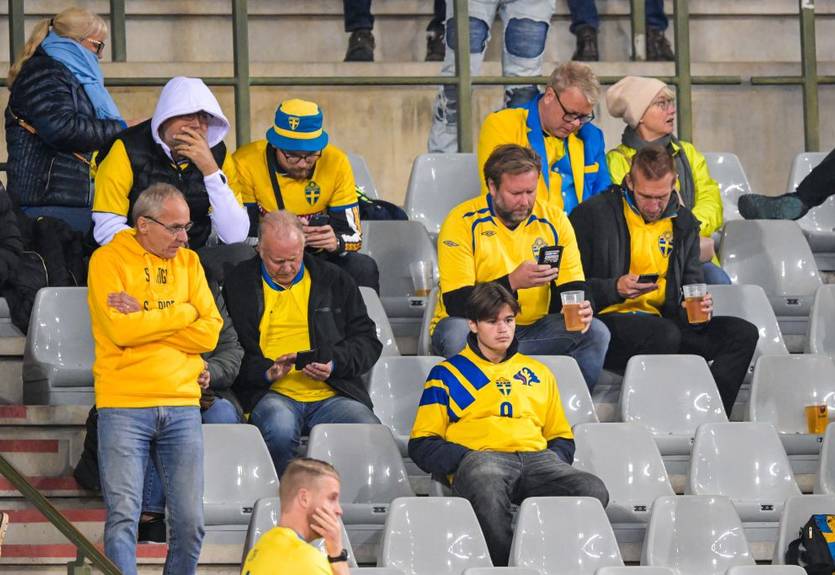 Матч Бельгія - Швеція був перерваний через теракт, застрелено двох шведських уболівальників