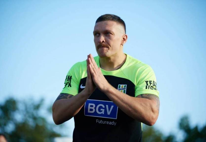 "Саня, ти хворий": Усик розповів, як військові переконали його погодитися на реванш із Джошуа