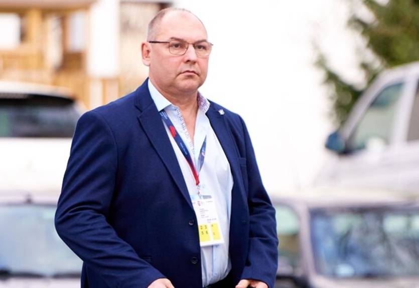 Збірна України з хокею знайшла заміну тренеру з російським паспортом