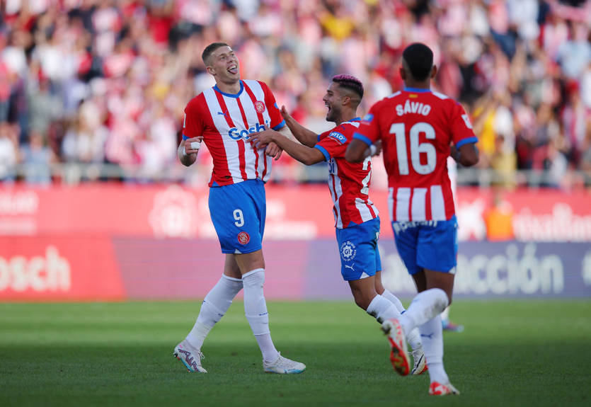 Довбик оформил дубль, а Жирона выдала разгромный камбек в игре с Альмерией