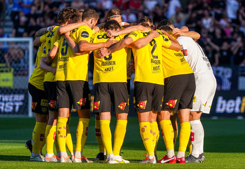 Фанаты норвежского клуба "повесили" своего экс-тренера