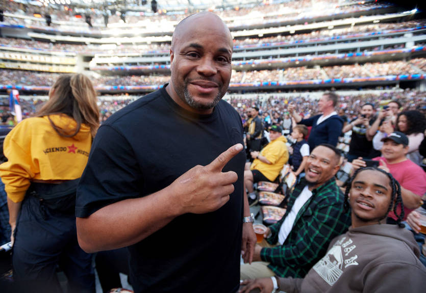 Легенда UFC прагне побачити бій Макгрегора з Махачєвим Легенда UFC прагне побачити бій Макгрегора з Махачєвим