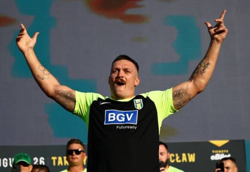 Промоутер повідомив, де Усик проведе тренувальний табір перед боєм із Ф'юрі