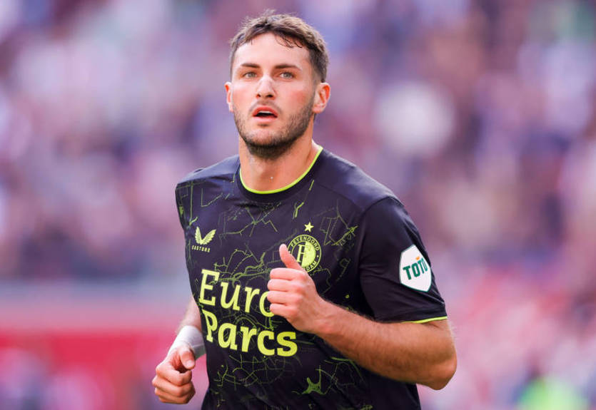 Топ-клубы Европы выстроились в очередь за форвардом сборной Мексики