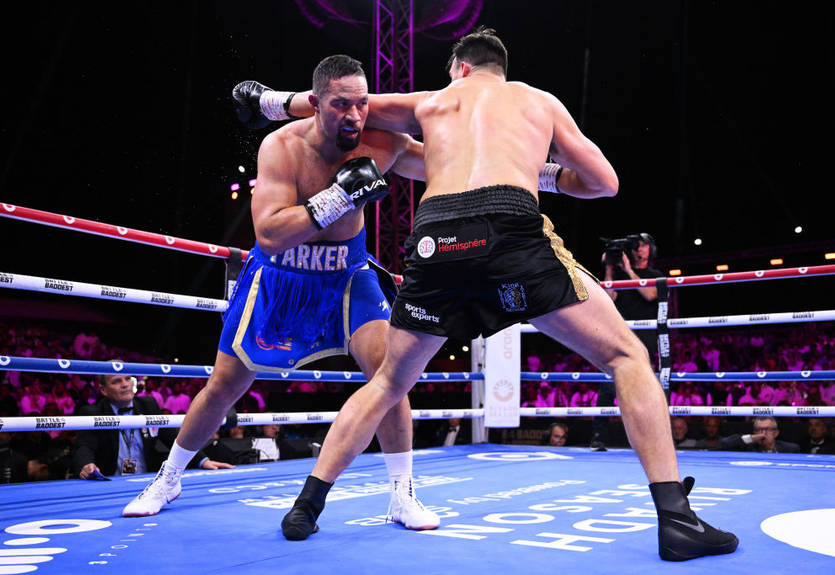 Паркер знищив суперника і завоював два титули