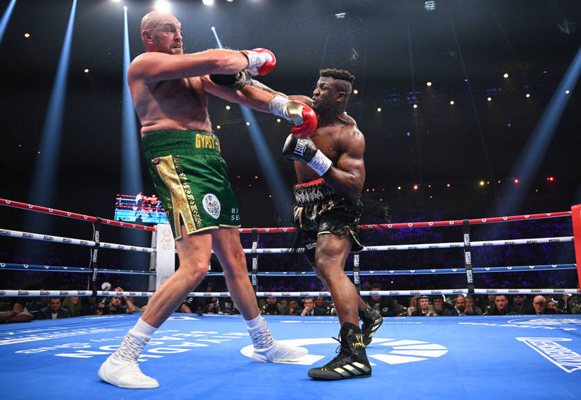 Фьюрі - Нганну: відео кращих моментів та огляд бою