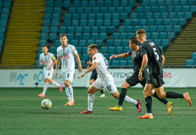 Черноморец разгромил Зарю в четвертьфинале Кубка Украины