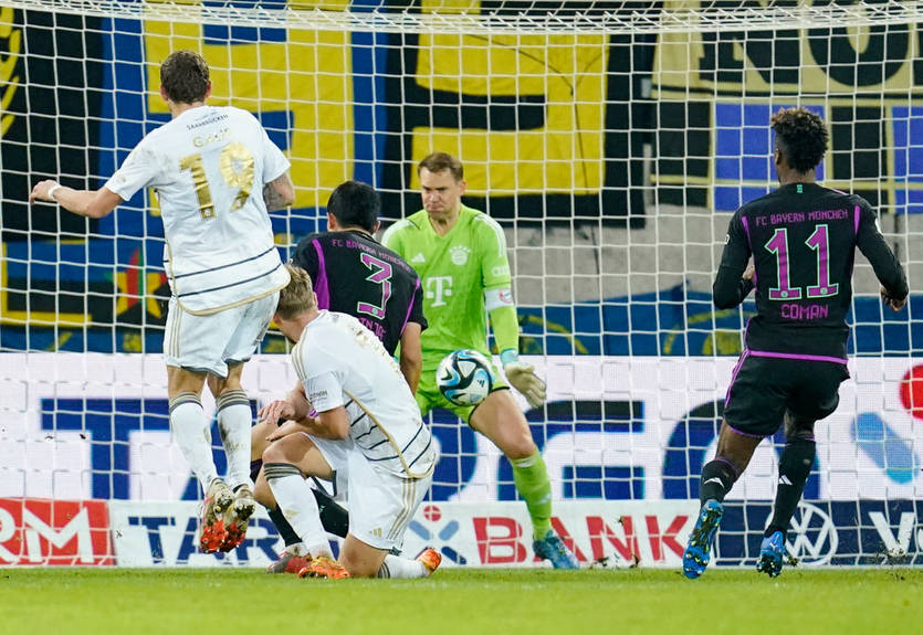 Клуб третьего дивизиона шокировал Баварию, выбив из Кубка Германии: видео лучших моментов матча Клуб третьего дивизиона шокировал Баварию, выбив из Кубка Германии: видео лучших моментов матча