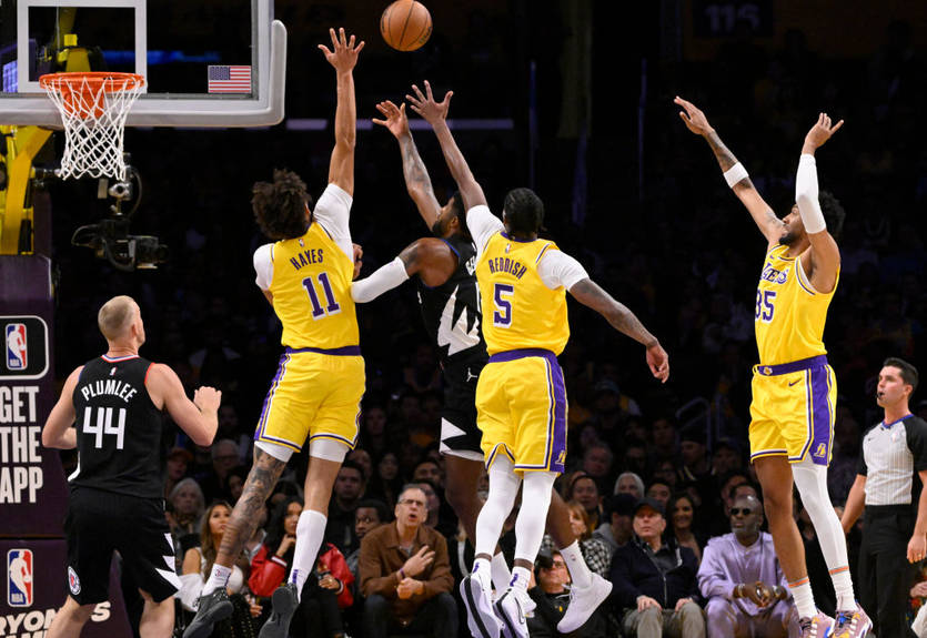 НБА: Лейкерс переграли Кліпперс в овертаймі, Сакраменто без Леня програв Голден Стейт