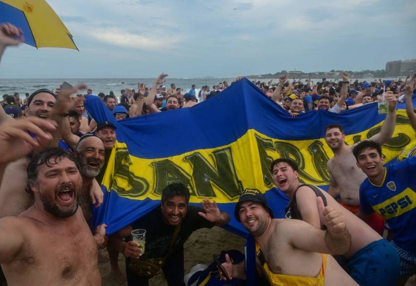 Емоційна промова хлопчика: Батько із сином продали "найцінніше" для поїздки на фінал Кубка Лібертадорес