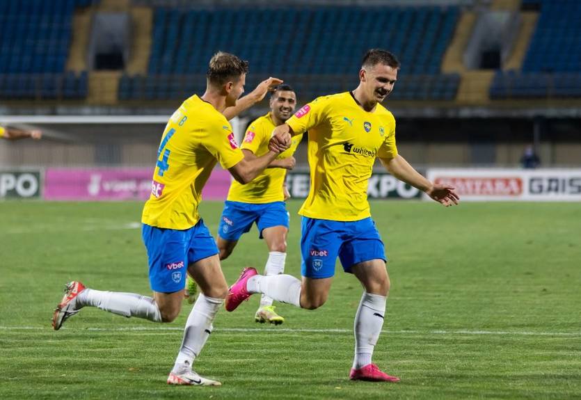 Металіст 1925 - Чорноморець: онлайн-трансляція матчу чемпіонату України Металіст 1925 - Чорноморець: онлайн-трансляція матчу чемпіонату України