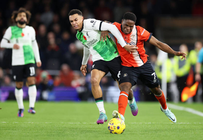 Ливерпуль сенсационно потерял очки с Лутоном