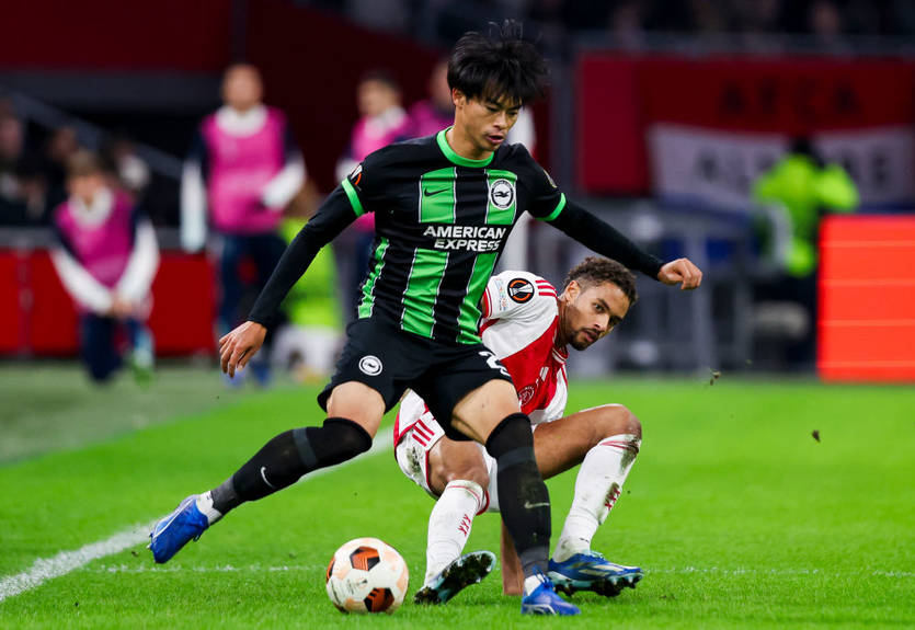 Брайтон во второй раз легко разделался с Аяксом