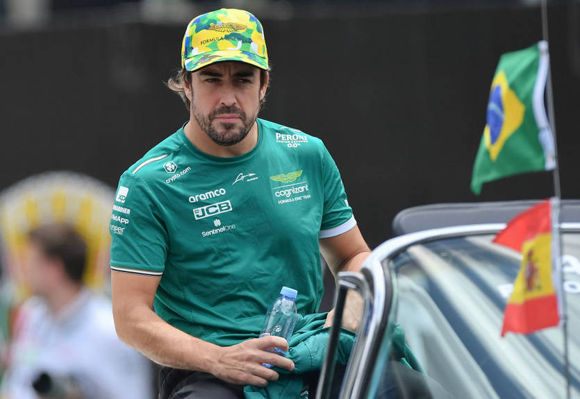 Алонсо: В других командах во время неудач все начинают обвинять друг друга