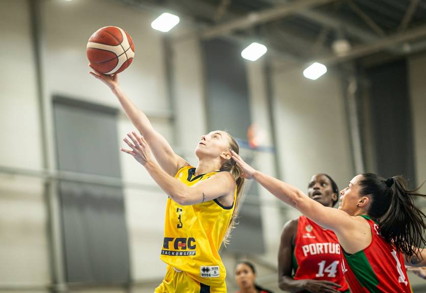 Україна зазнала другої поразки поспіль у кваліфікації жіночого Євробаскету-2025