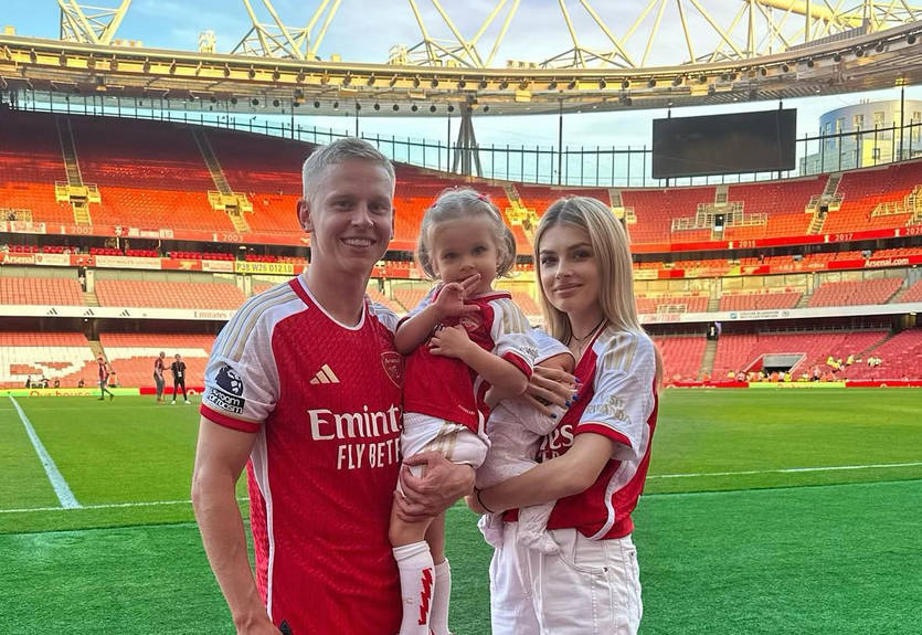 Лемур и двухгорбый верблюд: Зинченко показал милые фотографии с прогулки по зоопарку с дочерью