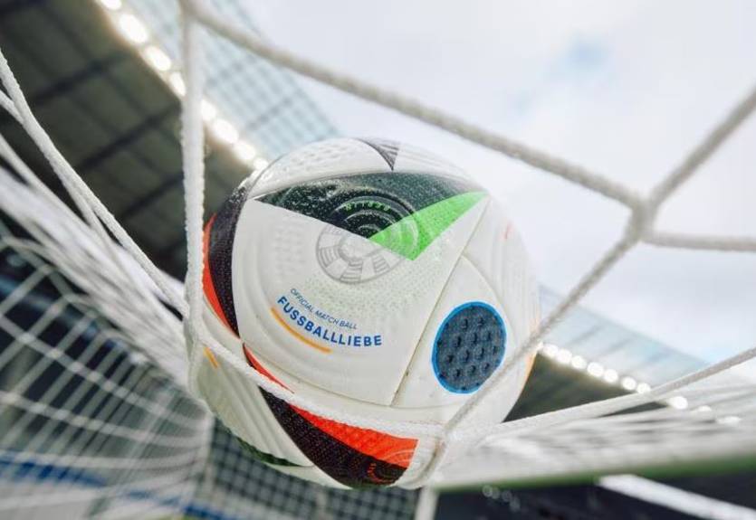 УЕФА презентовал официальный мяч Евро-2024