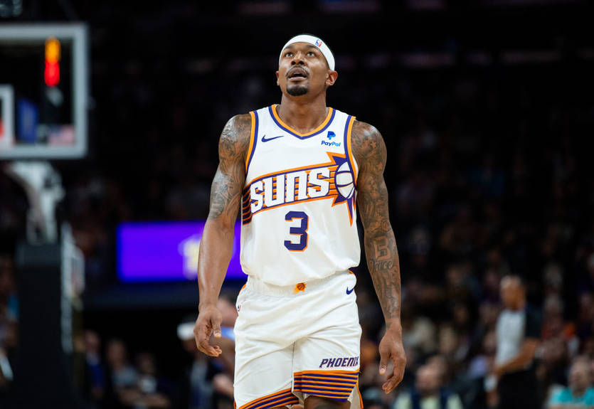 И снова травма: Бил пропустит практически месяц из-за проблем со спиной И снова травма: Бил пропустит практически месяц из-за проблем со спиной