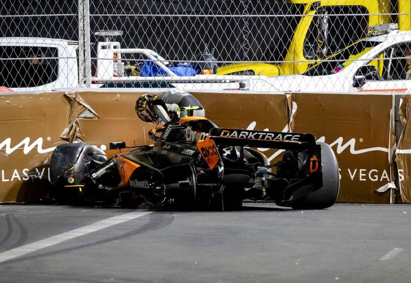 Руководитель Макларен объяснил, почему Норрис попал в аварию