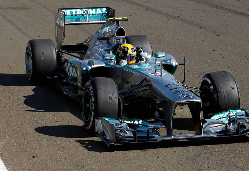 Болид Хэмилтона с Гран-при Венгрии-2013 был продан на аукционе за почти 20 миллионов Болид Хэмилтона с Гран-при Венгрии-2013 был продан на аукционе за почти 20 миллионов