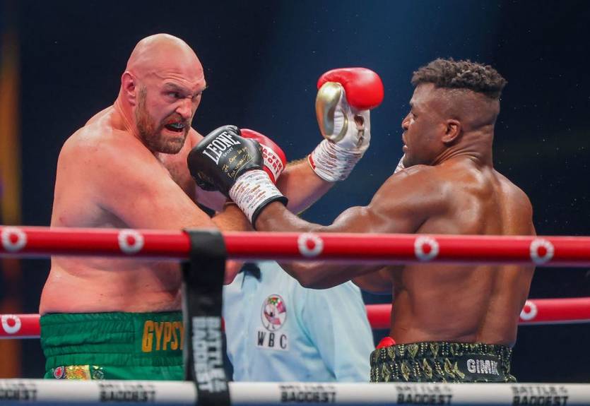 Менеджер Усика назвав переможця бою Ф'юрі - Нганну