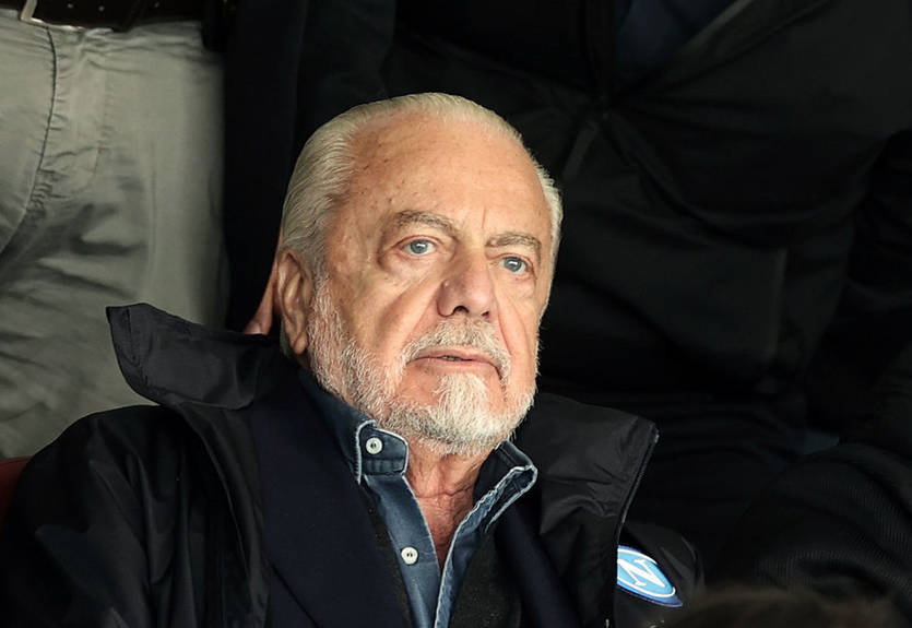 "Україну обікрали": президент Наполі розкритикував суддівство в матчі з Італією