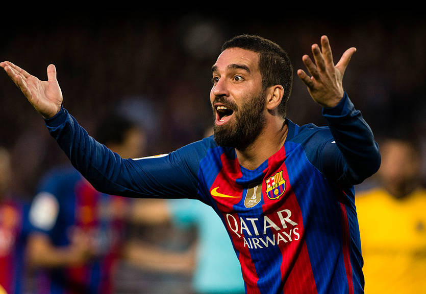 Л*х не мамонт: колишній гравець Барселони втратив усі свої заощадження через обман директора банку Л*х не мамонт: колишній гравець Барселони втратив усі свої заощадження через обман директора банку