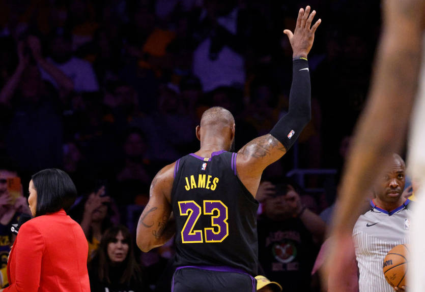 ЛеБрон - перший гравець в історії НБА, який набрав 39 тисяч очок у регулярці ЛеБрон - перший гравець в історії НБА, який набрав 39 тисяч очок у регулярці