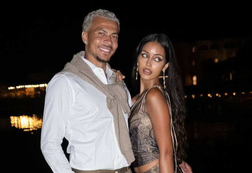 Гаряча дівчина Деле Аллі похвалилася пікантними фотографіями у білизні