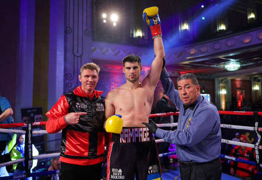 Український суперважковаговик Новицький здобув п'яту поспіль дострокову перемогу