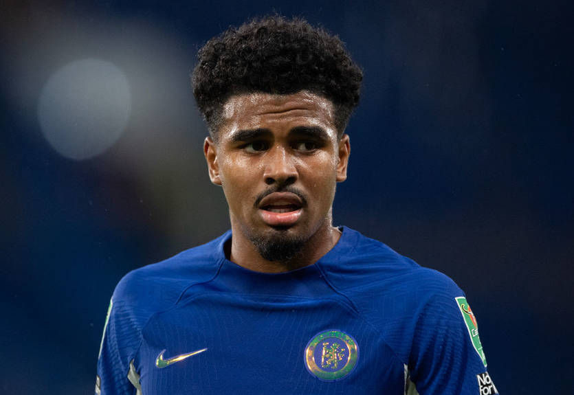 Захисник Челсі "дуже зацікавлений" у переході до Манчестер Сіті