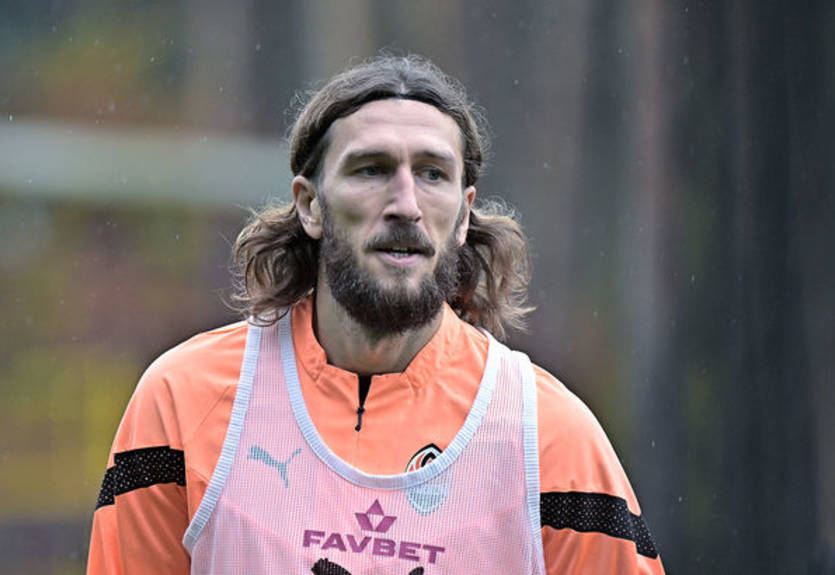 Двоє гравців Шахтаря травмувалися в товариському матчі з Рухом Двоє гравців Шахтаря травмувалися в товариському матчі з Рухом