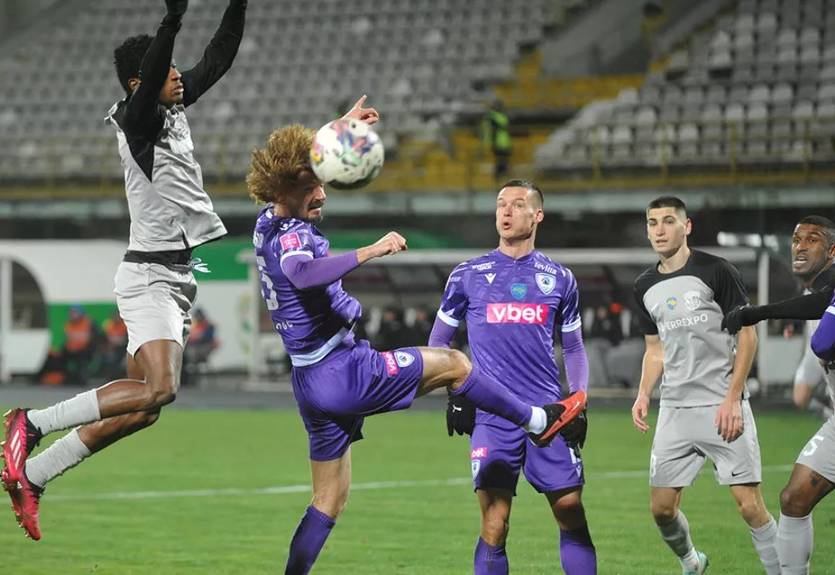 Ворскла и ЛНЗ не определили сильнейшего Ворскла и ЛНЗ не определили сильнейшего