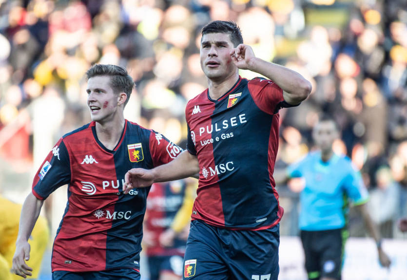 Гол Маліновського не врятував Дженоа від поразки у матчі з Фрозіноне Гол Маліновського не врятував Дженоа від поразки у матчі з Фрозіноне