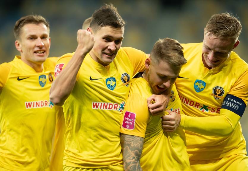 Днепр-1 - Черноморец: онлайн-трансляция матча чемпионата Украины