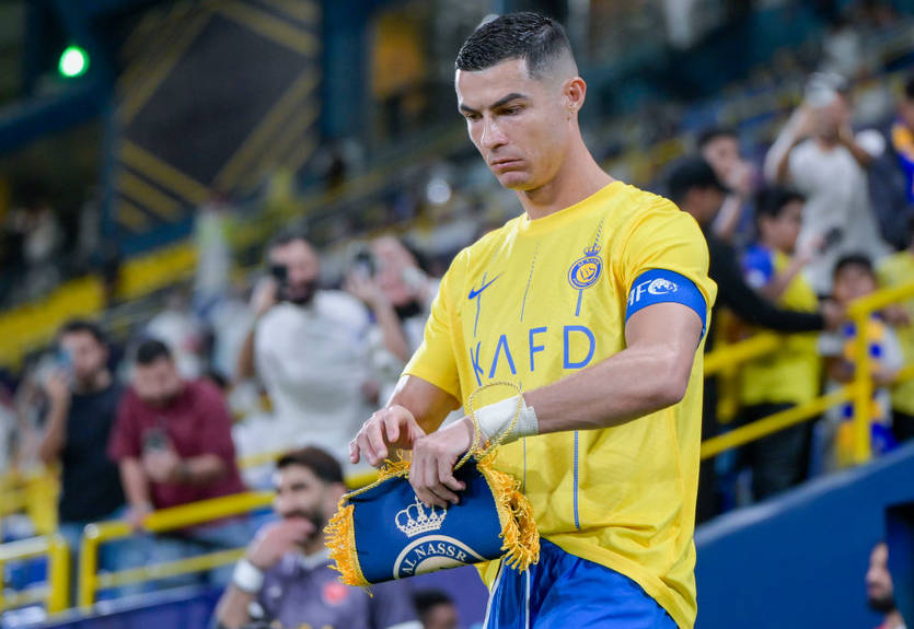 Респект дня: Роналду заработал пенальти в азиатской ЛЧ, но сказал арбитру, что фола не было