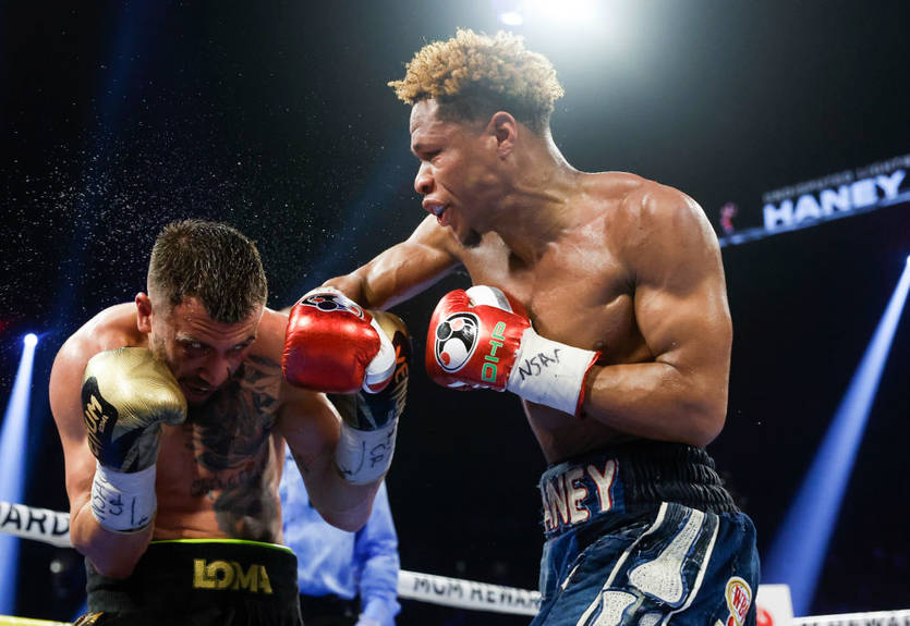 Хэйни объяснил, почему в его победном бою с Ломаченко не было "ограбления" Хэйни объяснил, почему в его победном бою с Ломаченко не было "ограбления"