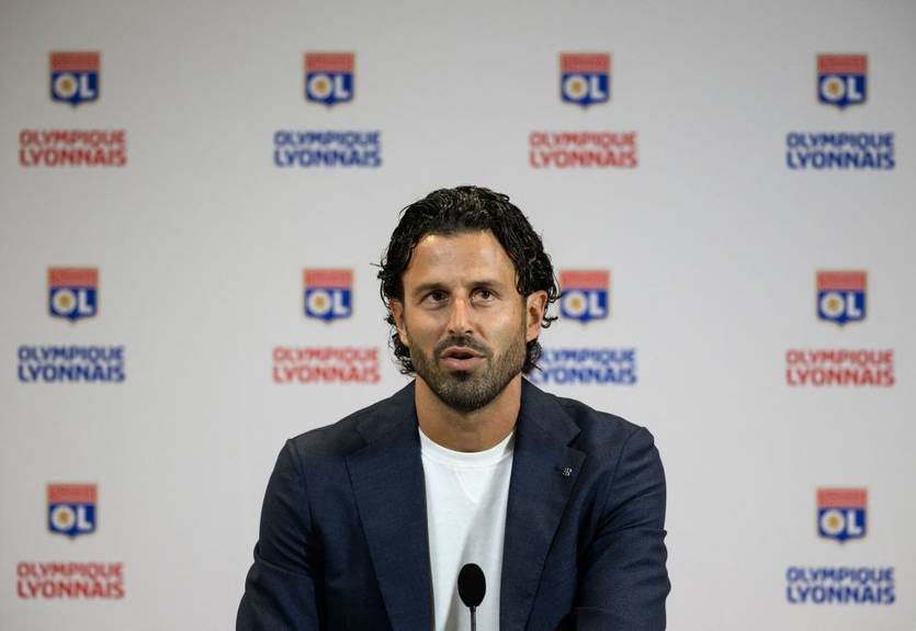 Французский клуб уволил с поста главного тренера чемпиона мира по футболу