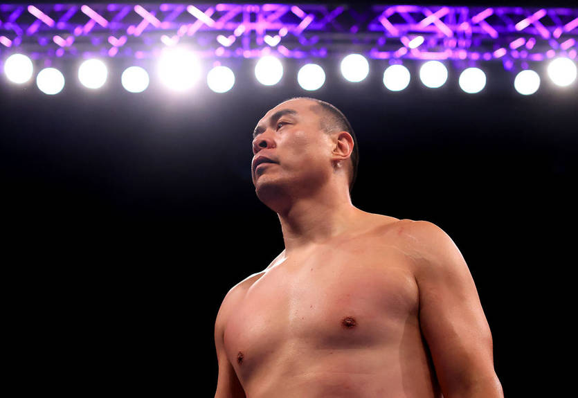 "Устройте этот бой": Чжилей хочет выступить в андеркарде мегафайта Усик - Фьюри