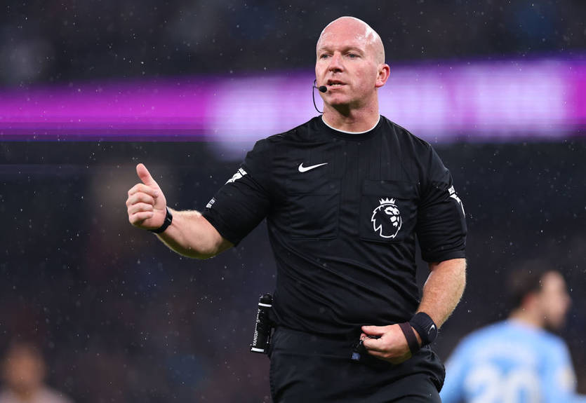 FA предъявила Ман Сити обвинение за неуважительное отношение к арбитру