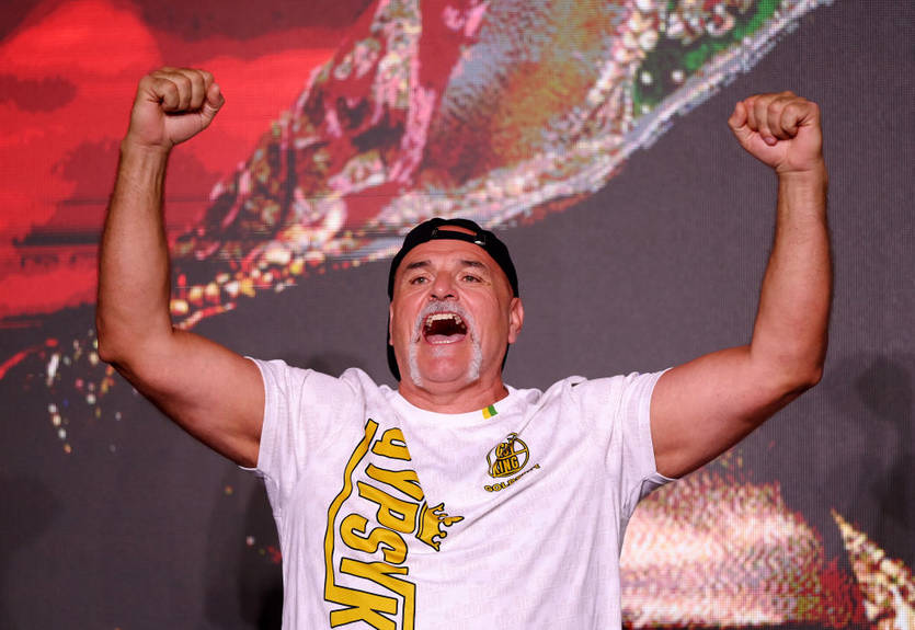 Батько Ф'юрі зробив несподівано обережний прогноз на бій з Усиком