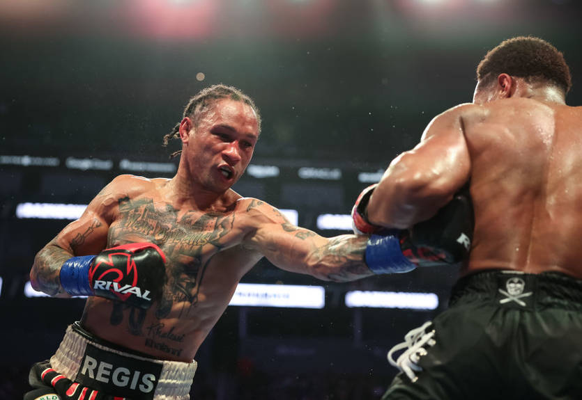 "Я хочу уйти": Прогрейс сделал неожиданное заявление после поражения от Хэйни