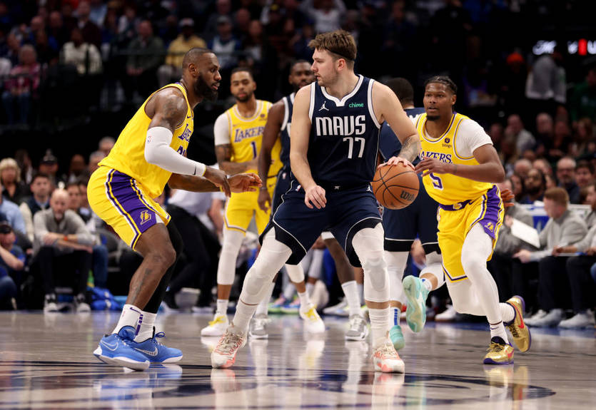 НБА: Даллас обіграв Лейкерс, Бостон без Михайлюка здолав Клівленд