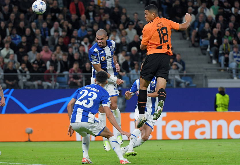 Крутой жест: в оккупированном Донецке поддержали Шахтер накануне матча с Порту