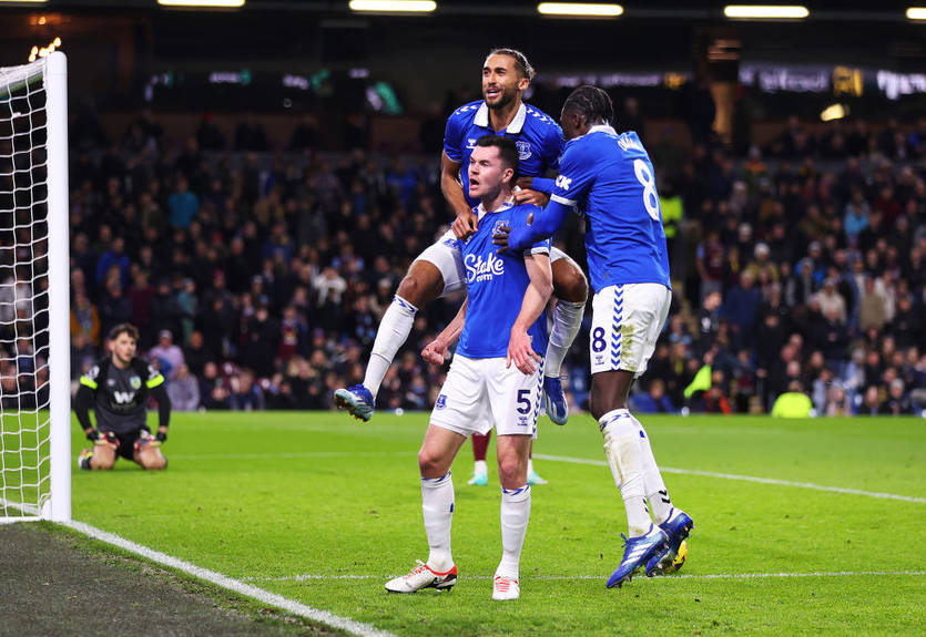 Евертон без Миколенка впевнено переміг Бернлі