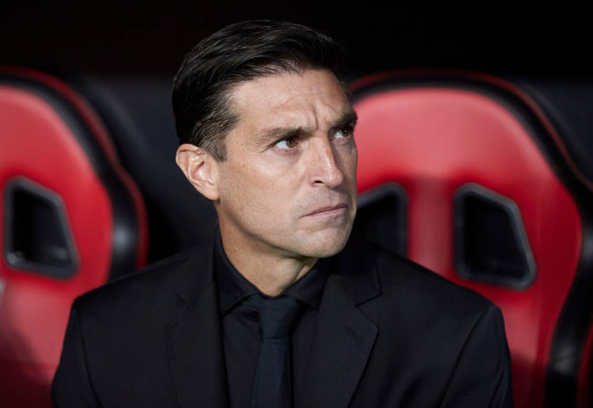 Клуб Ла Лиги уволил второго тренера за сезон Клуб Ла Лиги уволил второго тренера за сезон