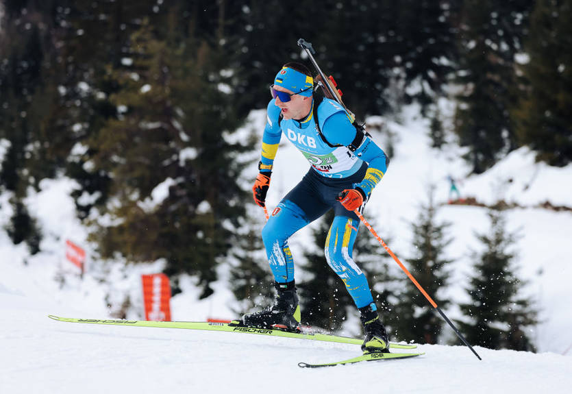 Украину в масс-стартах третьего этапа Кубка мира представят пять биатлонистов
